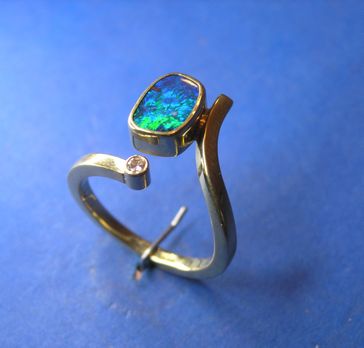 14 karat ring med Opal